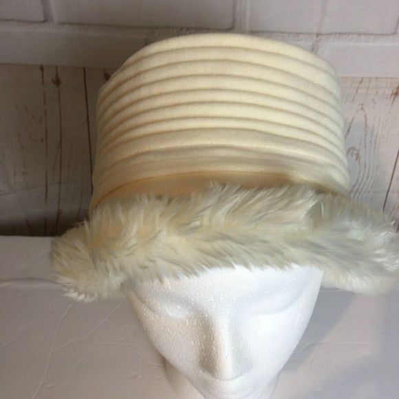 Warm Ivory Pleated Faux Fur Bucket Hat womens Winter Fabric Vintage White - Picture 2 of 9